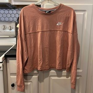 Nike Cropped Long Sleeve Shirt